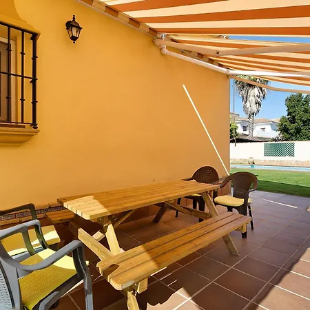 Con Piscina En La Barrosa